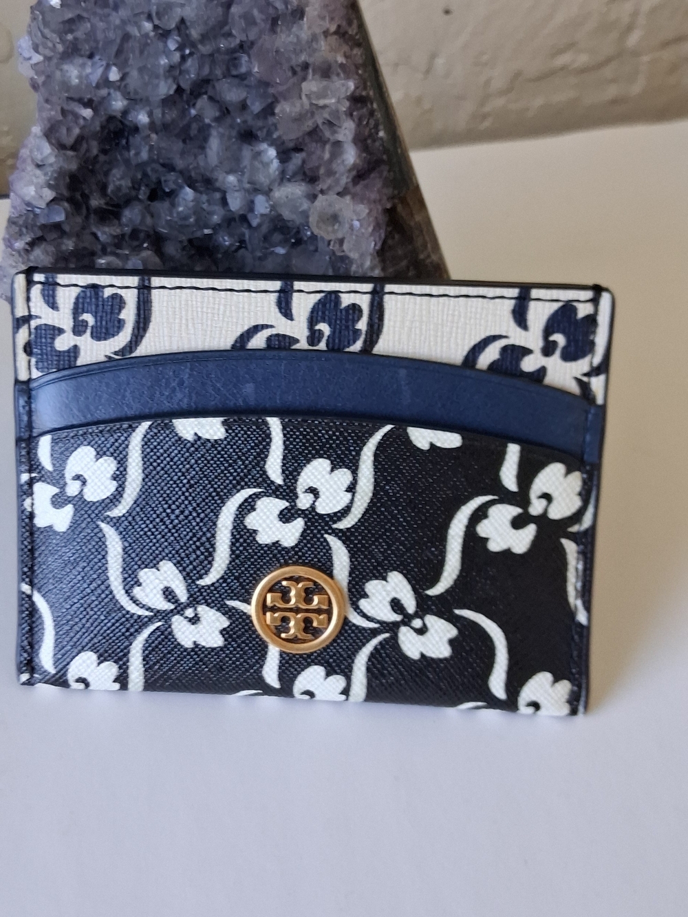 Tory Burch Black & White Floral Logo Card Holder with Gold Emblem - Picture 8 of 9